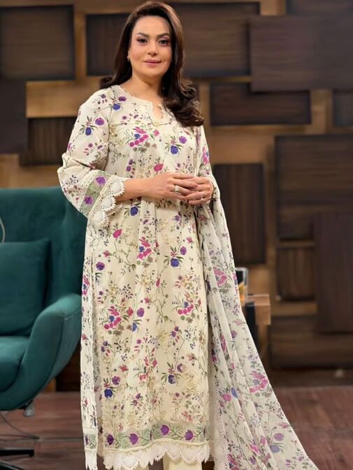 Aneela’s Embroidered Lawn Fabrics